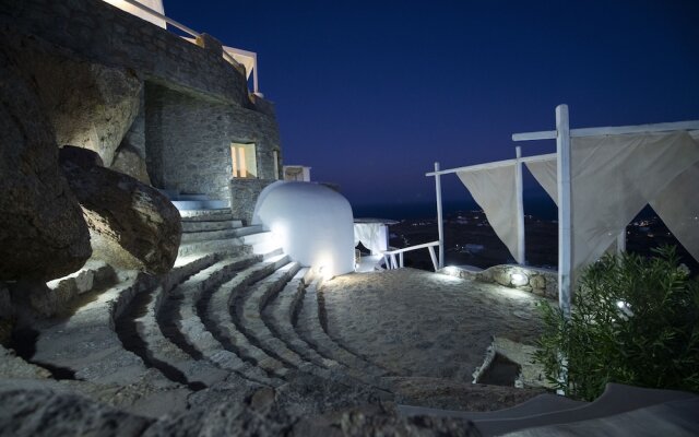 Mykonos Teatro Suites and Villa