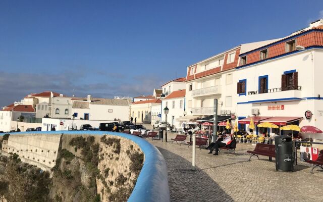 House With 4 Bedrooms in Ericeira, With Wonderful sea View, Enclosed G