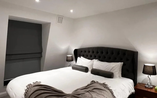 Mayfair Piccadilly Apartment
