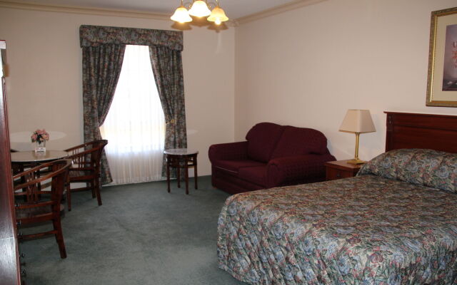 The Lawson Riverside Suites