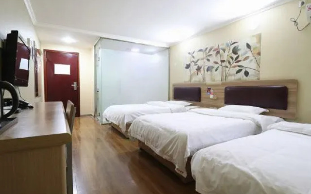 Karamay Clear Water Bay Business Hotel