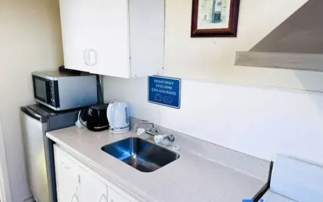 Merivale Court Family Suit(2bedr)-Unit 4