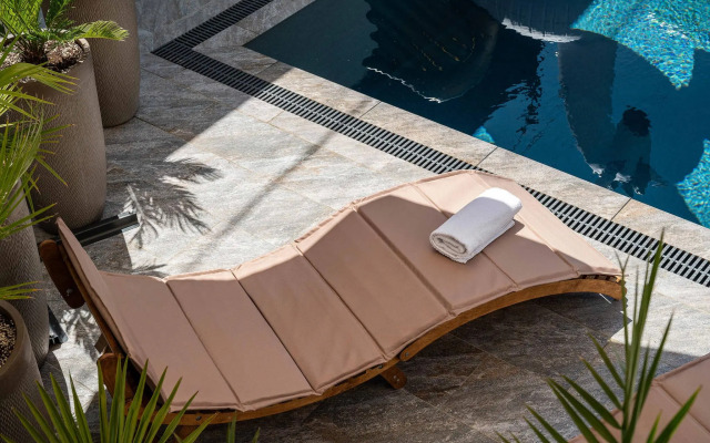 Sandro Palace na Lesnoy (Sandro Pelas)