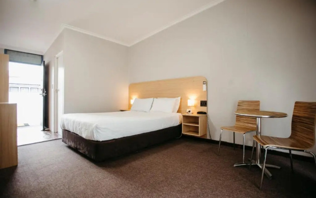 Colonial Motel Richmond