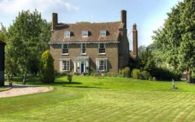 Goss Hall Bed & Breakfast