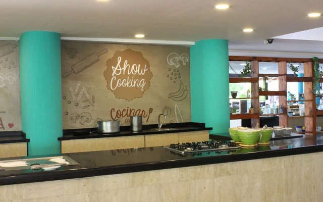 Hesperia Playa el Agua