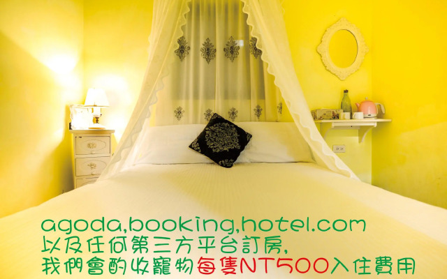 Rabbit house hotel