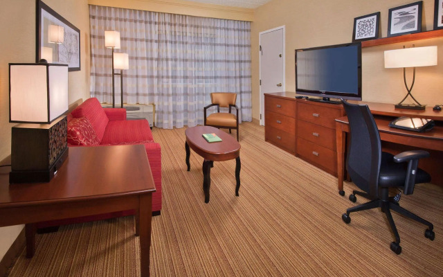 Courtyard by Marriott Mahwah