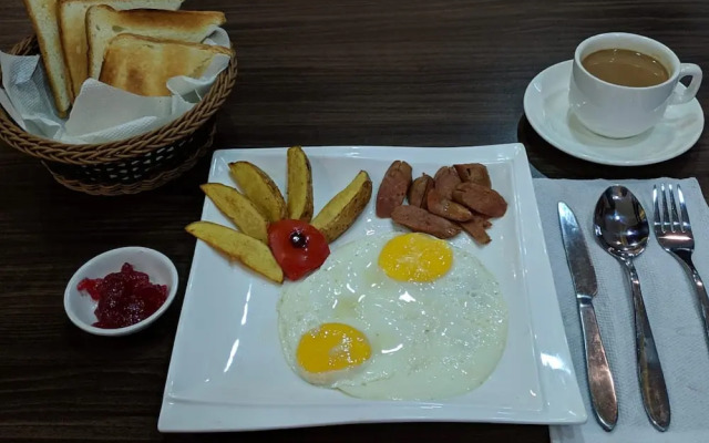 OYO 240 Grand Highway Resort