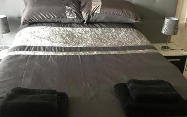 Sandy Pad's Apartments