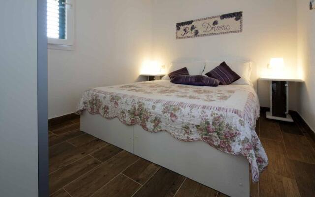 Apartments Elda