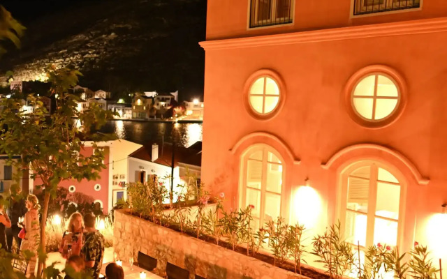 Casa Mediterraneo Hotel