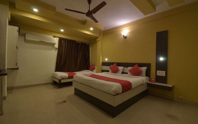 OYO 23516 Hotel Laxmi