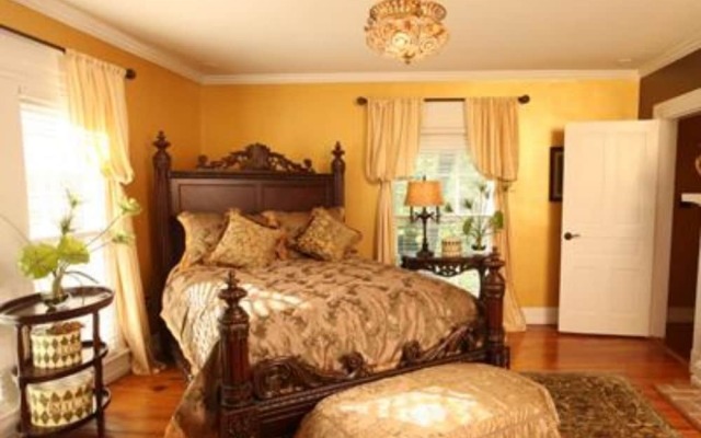 Chestnut Hill Bed and Breakfast