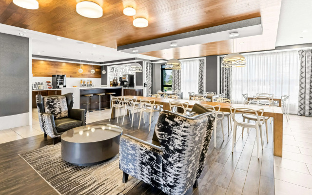 Best Western Plus Airdrie Gateway