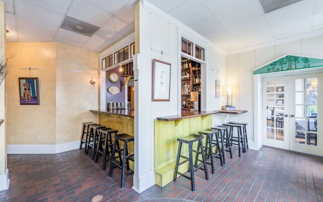 The Charlotte Hotel & Restaurant