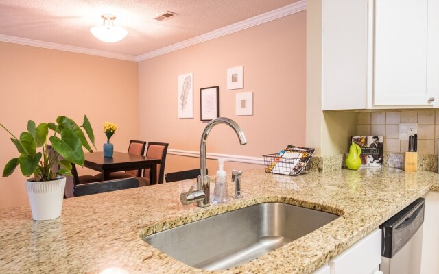 Centrally Located Uptown Apartments