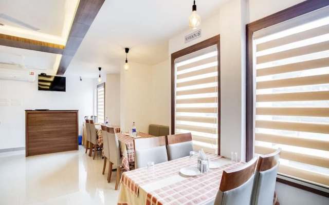 Capital O 60558 Hotel Midhuna International