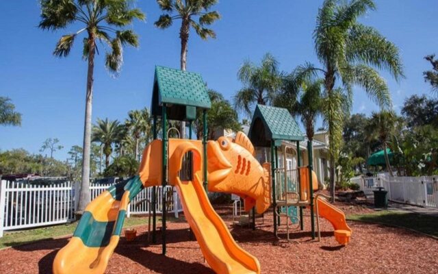 Tropical Palms Resort