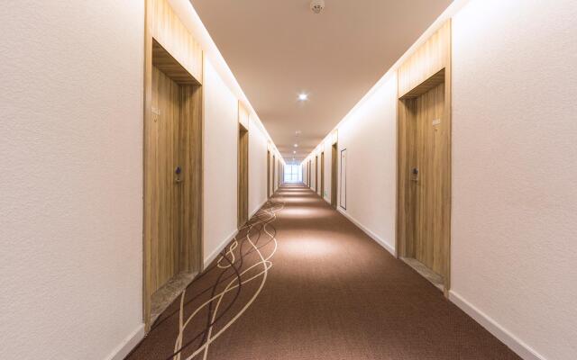 Hanting Premium Hotel Zhengzhou Huayuan Road International Trade Center