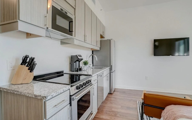 FRONTDESK Lakeview Green Apts Birmingham