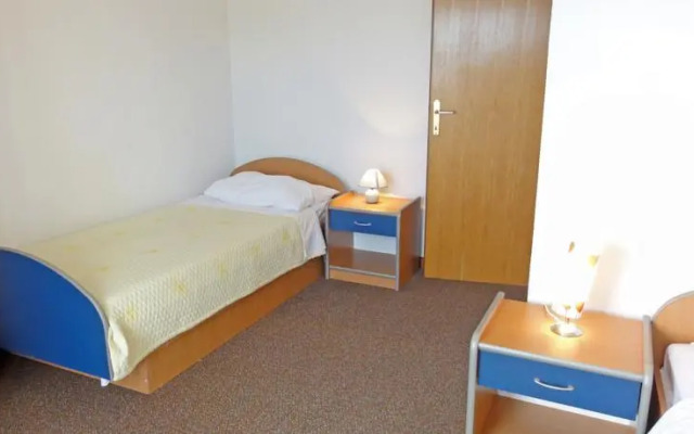 Villa Mira Apartments