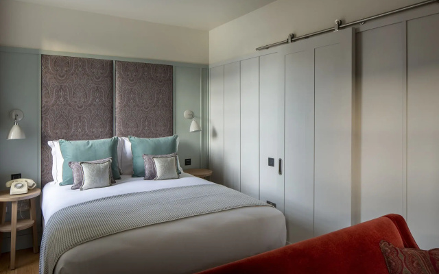 Abbey Strand Apartments at Holyrood
