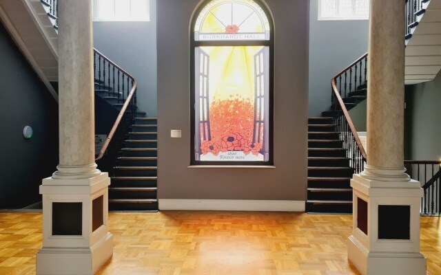 2-bed Apartment, Parking Including, Sleeps 4