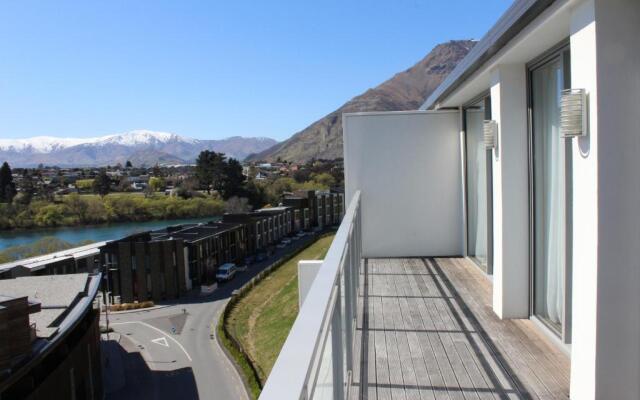 Queenstown Village Apartments