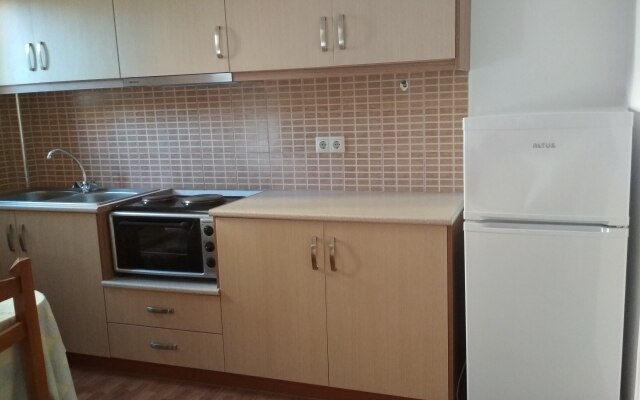 Eleana Apartments