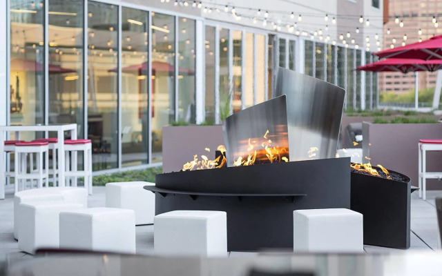 The Art Hotel Denver, Curio Collection by Hilton