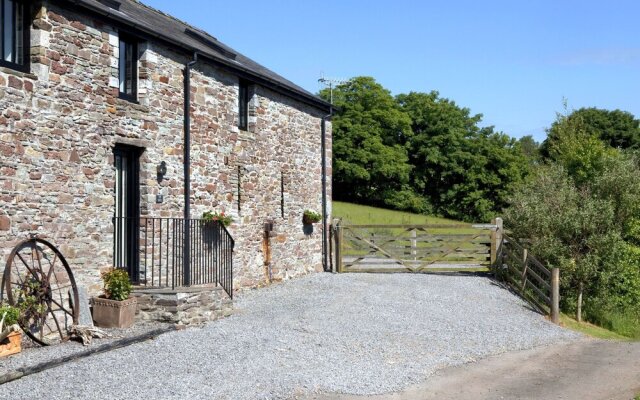Luxurious 18th Century Farm in the Welsh Countryside