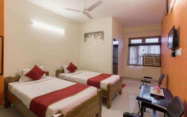 OYO  Collection O 80886 Hotel Sun City