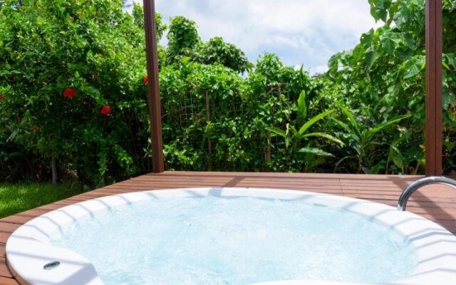 Keiki BeachHouse & Cafe