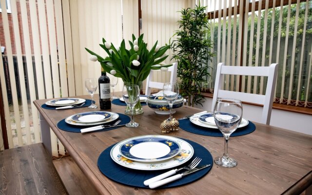 House In Bicester