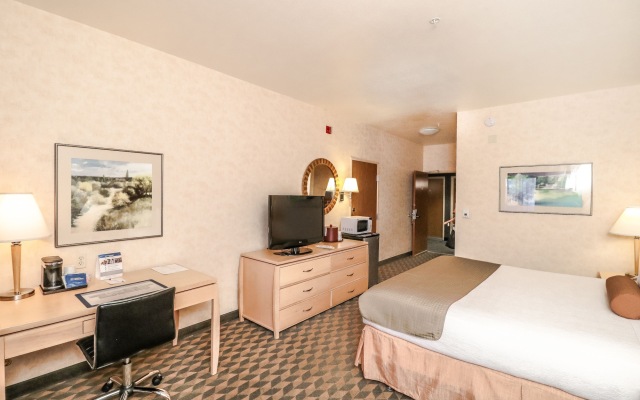 Best Western Plus North Las Vegas Inn & Suites