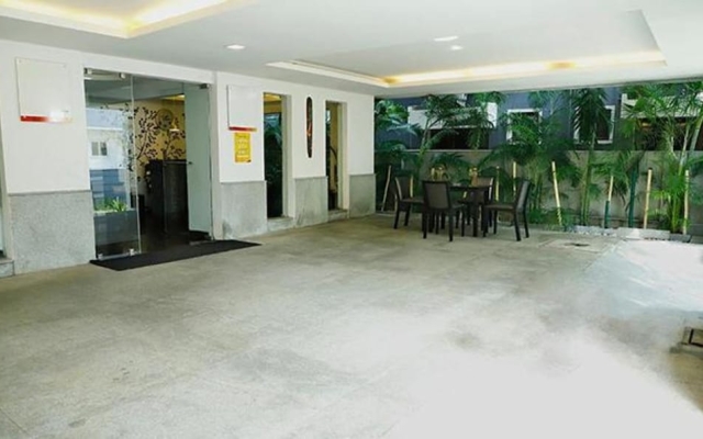 Fabhotel Skyry Ii