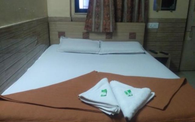 Hotel Sai Parikrama