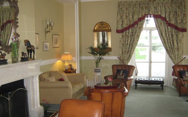 Plas Maenan Country House