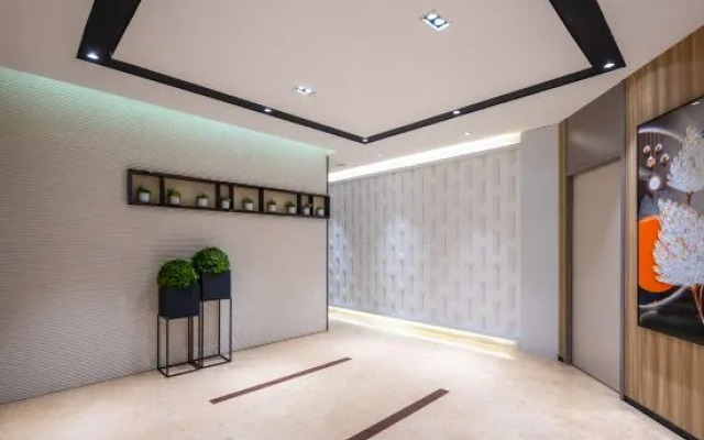 Elong Anyun Hotel (Haikou Friendship Sunshine City Haiken Square Branch)