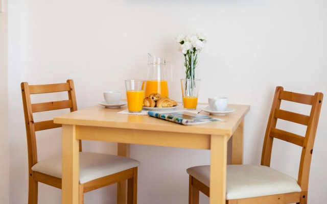 Rooms & apartments Karlo