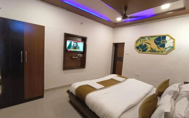 Hotel Golden Veena