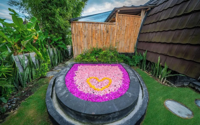 Tegal Bamboo Cottages