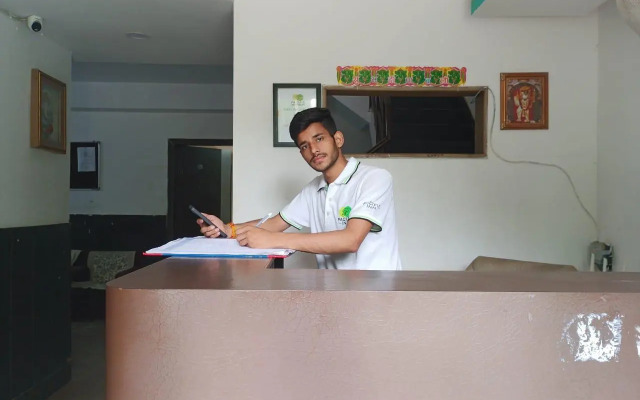 Pacific Inn Huda City Centre Sec 41