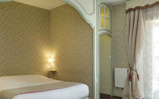 Hôtel & Spa du Domaine des Thômeaux, The Originals Relais