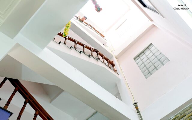 Halo Tourist Guesthouse