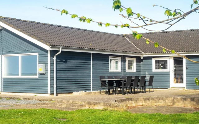 12 Person Holiday Home in Vinderup-by Traum