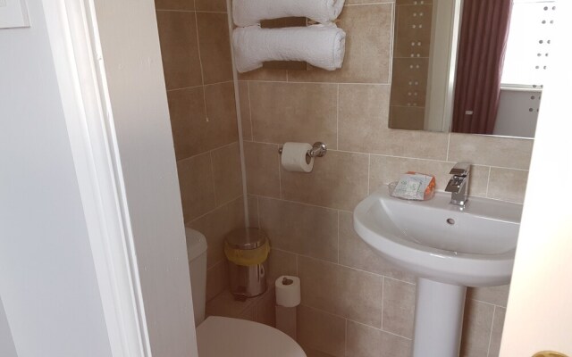 The Cresta Guest House