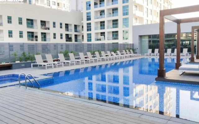 Beach View 2BR Ultra-luxurious Apt- 1504