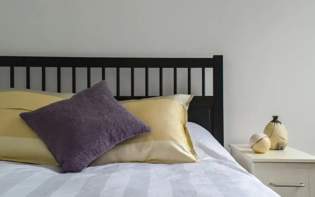 Amazing 3 Bedroom Property Close to Lavender Hill